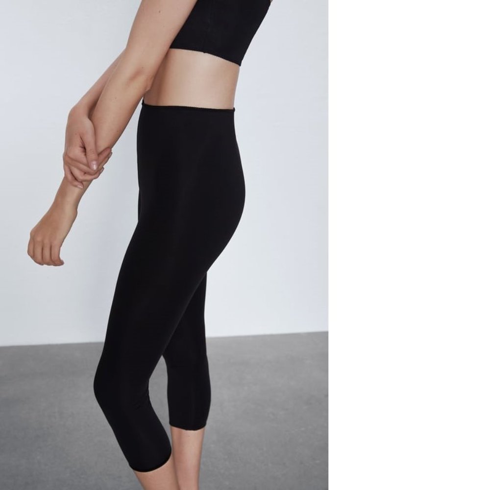 ZARA Women's Size Medium Black Shape Control Effect Cropped 3/4 Ankle Leggings M
